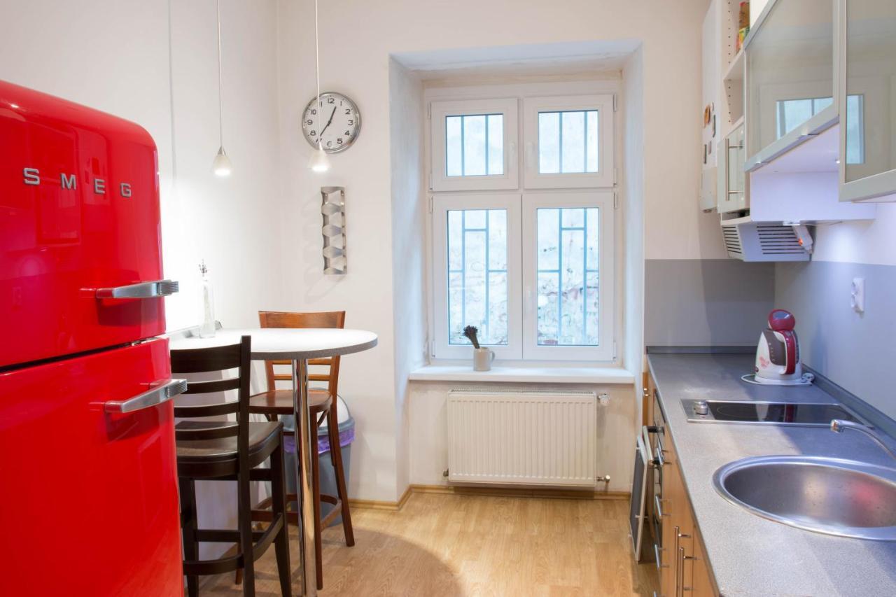 Apartment Ivanita Bratislava Buitenkant foto